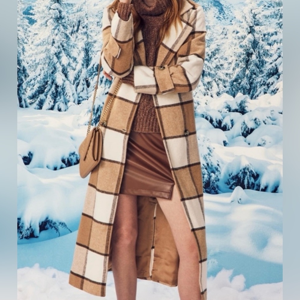 Francesca's Collections Tan and White Trench Coat